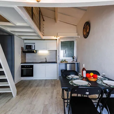 Apartment Studio Le Capri-2 By Interhome *